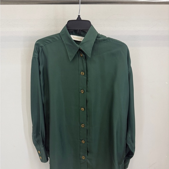 Elegant Dark Green Button-Up Shirt - Picture 2 of 3